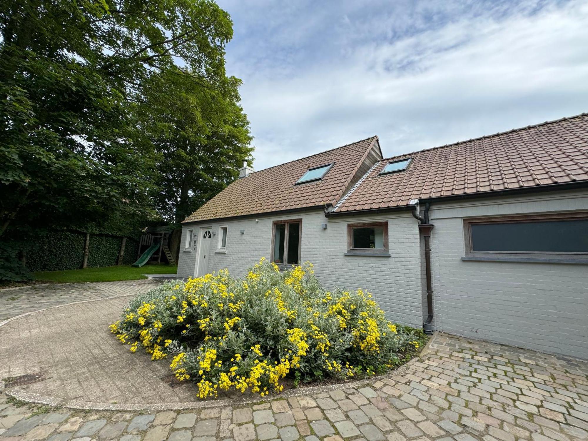 De Veldmuis, Met Mooie Speelhoek En Speelhuis Koksijde Exterior photo